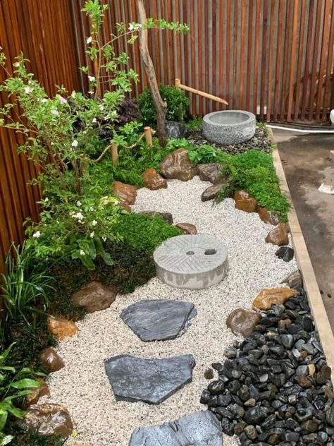 Check more at https://zugnews.com/60200-2/ Garden Design Simple, Mini Jardin Zen, Japanese Gardens Design Ideas, Small Japanese Garden, Zen Rock Garden, Japanese Garden Landscape, Zen Garden Design, Hardscape Design, Meditation Garden