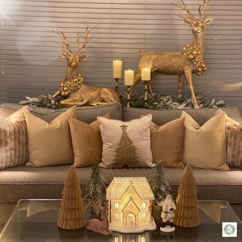 Renee - My Christmas Atelier on Instagram: “The colors we used this year were very neutral/nude-toned. In keeping with that we added these pillow covers to co-ordinate. And behind the…” Nude Christmas Tree Decor, Nude Christmas Decor, Simple Garland, Luxury Christmas Decor, Decor 2024, Luxury Christmas, 2024 Christmas, Xmas Decor, Tone On Tone