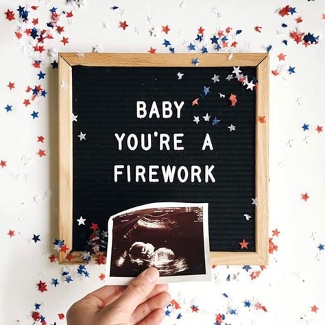 July Baby Announcement, First Baby Announcements, Summer Pregnancy Announcement, July Pregnancy Announcement, First Time Pregnancy, Baby Announcement Photoshoot, Fun Baby Announcement, Christmas Baby Announcement