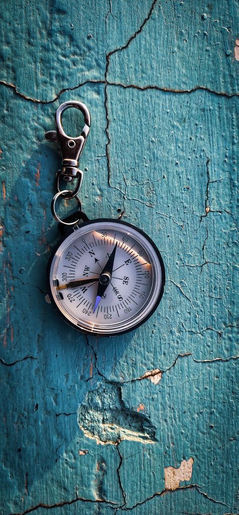 Compass Compass Wallpaper, Whatsapp Wallpapers Hd, Wallpaper Aesthetic Wallpaper, Unique Iphone Wallpaper, Oneplus Wallpapers, Qhd Wallpaper, Iphone Dynamic Wallpaper, Wallpaper Texture, Best Nature Wallpapers