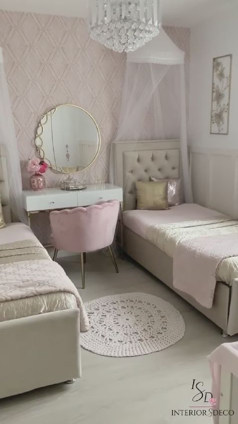 Couch Beds Bedroom, Sisters Bedroom Ideas, Twin Bedroom Decor, Dorm Room Decor Diy, Sister Bedroom, Girl Room Inspiration, Room Organization Bedroom, Shared Girls Bedroom, Wall Colours