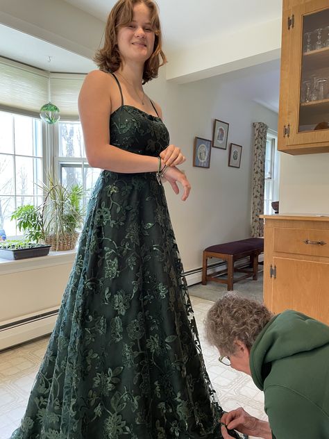 Enchanted Forest Dress Ideas, Non Traditional Prom Dresses, Enchanted Forest Dress Homecoming, Enchanted Forest Dress Prom, Forest Prom Dress, Enchanted Forest Prom Dress, Green Floral Prom Dress, Enchanted Forest Theme Dress, Enchanted Garden Prom Dress