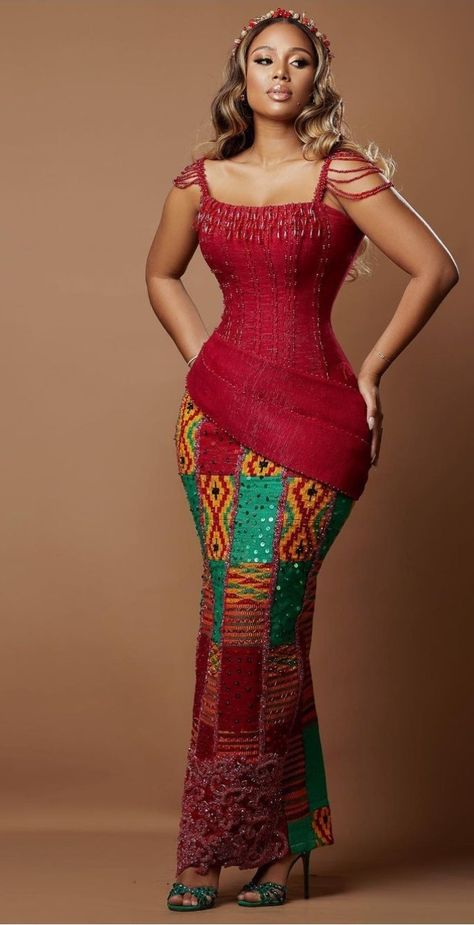 African Traditional Wedding Dress, Kente Dress, Traditional African Clothing, African Prom Dresses, Best African Dresses, Kente Styles, African Inspired Clothing, Dinner Dress Classy, African Print Dress Designs