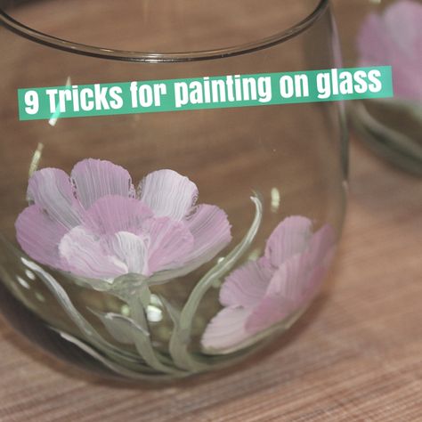 9 Tricks for painting on glass – Art Inspiration | Inspiration | Art Techniques | Encouragement | Art Supplies Diy Wine Glasses Painted, Painting On Glass Windows, Painting Glass Jars, Painted Glass Bottles, Painting On Glass, Glass Painting Designs, Wine Glass Art, Glass Bottles Art, Glass Art Projects