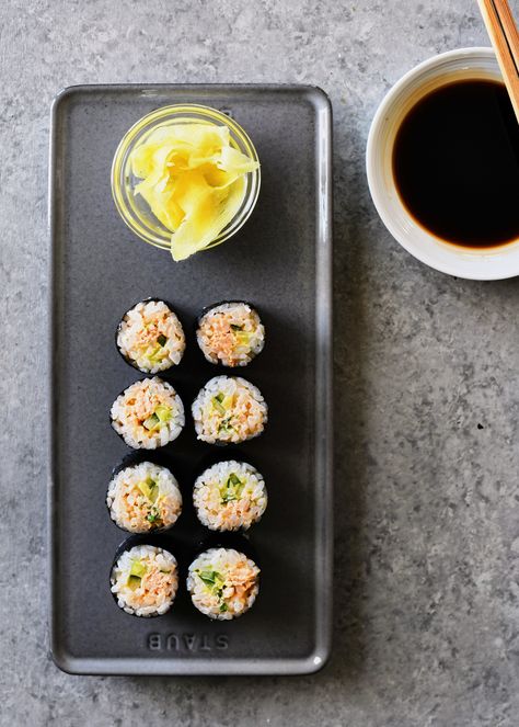 Tuna Maki, Tuna Cakes Recipe, Spicy Salmon Sushi, Maki Sushi, Seasoned Rice Vinegar, Tuna Cakes, Tried And True Recipes, Small Cucumber, Salmon Sushi