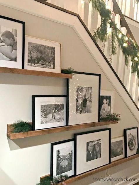 Above Couch Wall Decor Transitional, Landing Photo Wall, تحت الدرج, Hall Stairs, Displaying Photos, Picture Shelves, Thrifty Decor, Frame Wall Decor, Picture On Wood