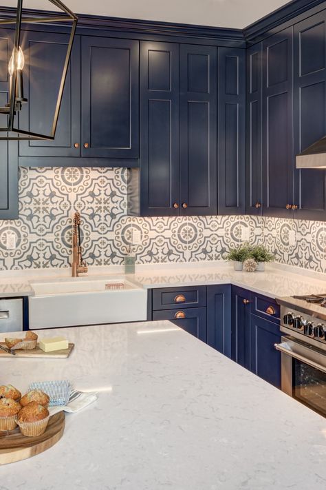 Navy Blue Backsplash, Blue Tile Backsplash Kitchen, Backsplash Tiles For Kitchen, Navy Kitchen Cabinets, Blue Backsplash Kitchen, Teal Cabinets, Kitchen Cabinets And Backsplash, Blue Kitchen Tiles, Colorful Tiles