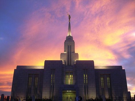 Cebu City Philippines Mormon Temple #LDS #MormonTemple Philippine Churches, Las Vegas Temple, Temple Wallpaper, Cebu City Philippines, Vacation Items, Lds Temple Pictures, Temple Lds, Mormon Temples, Temple Pictures