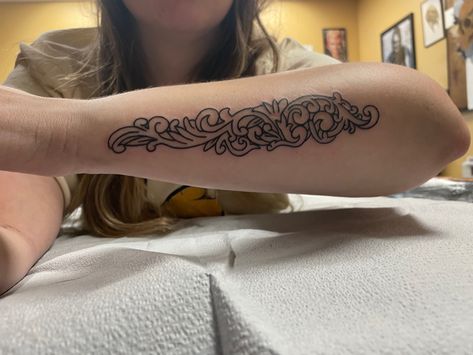 Spn Tattoo Ideas, Dean Winchester Tattoo Ideas, Dean Winchester Tattoo, Supernatural Enochian Tattoo, Supernatural Tattoo Ideas For Women, Supernatural Inspired Tattoos, Dean Tattoo Kpop, Dean Winchester Tattoo Fan Art, Supernatural Car Tattoo