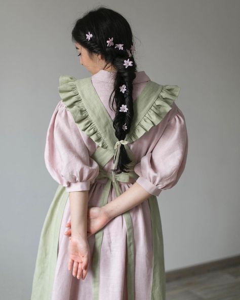 Cottagecore Fashion Dresses, Cottagecore Fashion Skirts, Cottagecore Fashion Aesthetic, Cottage Core Dresses, Pinafore Apron, Green Shop, Cottagecore Fashion, Little Women, Victorian Clothing