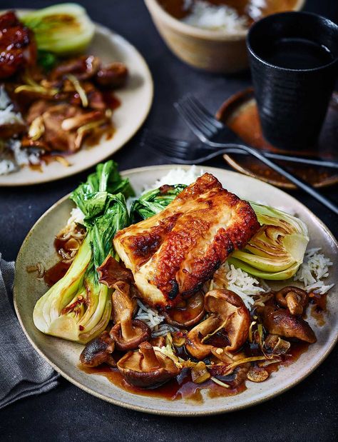 Japanese Fish Recipe, Miso Cod Recipe, Shiitake Recipes, Miso Cod, Shiitake Mushrooms Recipes, Magazine Recipe, Cod Recipe, Yummy Seafood, Pak Choi