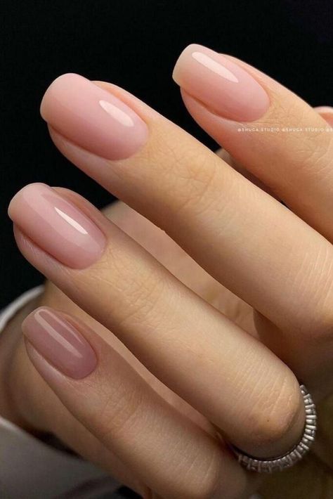 Natural Nails are a real challengeI admitI used acrylic cover until they ruined my natural nail surface completelyHere is how it grew them back Gel French Manicure, Natural Acrylic Nails, Short Fake Nails, Squoval Nails, Colored Acrylic Nails, Pink Nail, Neutral Nails, Elegant Nails, Classy Nails