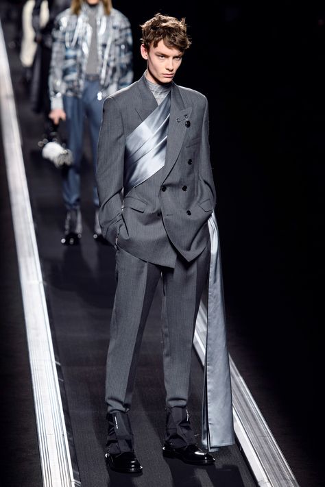 Futuristic Fashion For Men, Mens Haute Couture Menswear, Futuristic Suits Men, Futuristic Mens Fashion Cyberpunk, Futuristic Casual Fashion, Mens Red Carpet Fashion, Dior Men Suit, Haute Couture Suits Men, Couture Suits Men