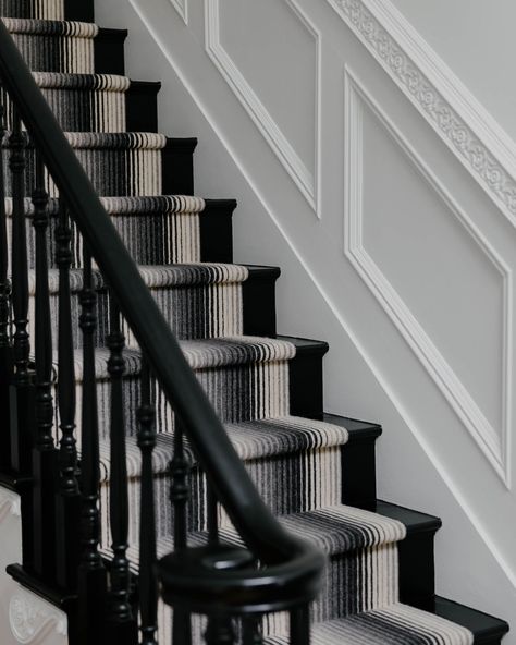 White Staircase With Runner, Black Staircase With Runner, Staircase With Runner, Black And White Staircase, Striped Stair Runner, Black Staircase, White Staircase, Staircase Runner, Ivory Paint