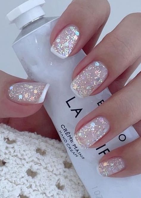 White French With Glitter Nails, Sparkle French Nails Glitter, Cute Gel Nail Polish Designs, Sparkly Nails Summer, French Tip With Glitter Nails, Sparkle Nails Gold, Wedding Nails For Bride Bridal Simple, French Nails Sparkle, French Nails Glitter Sparkle