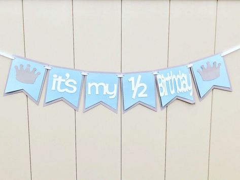 6 Month Baby Picture Ideas Boy, Crown Banner, Half Birthday Baby, 6 Month Baby Picture Ideas, Baby Milestones Pictures, Monthly Pictures, Its A Boy Banner, Monthly Baby Photos, Prince Crown