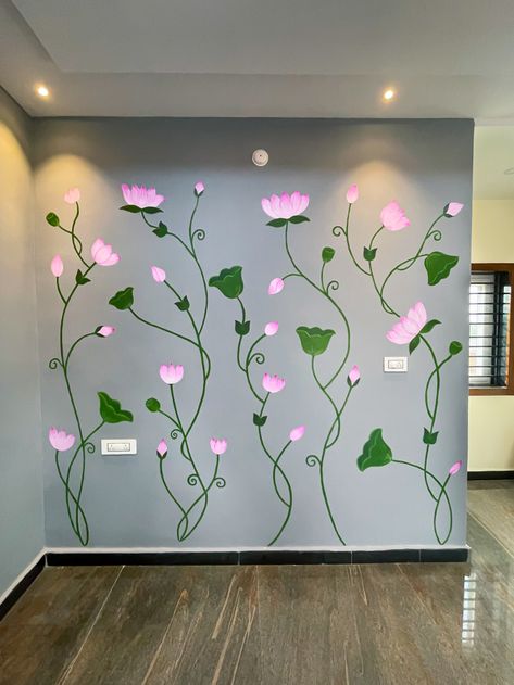 Pichwai Mural On Wall, Wall Mural For Living Room, Pichwai Art Paintings On Wall, Wall Painting Ideas Indian Art, Pichwai Art On Wall, Pichwai Painting On Wall, Wall Penting Design Ideas, Simple Wall Design Ideas, Wall Paint Drawing