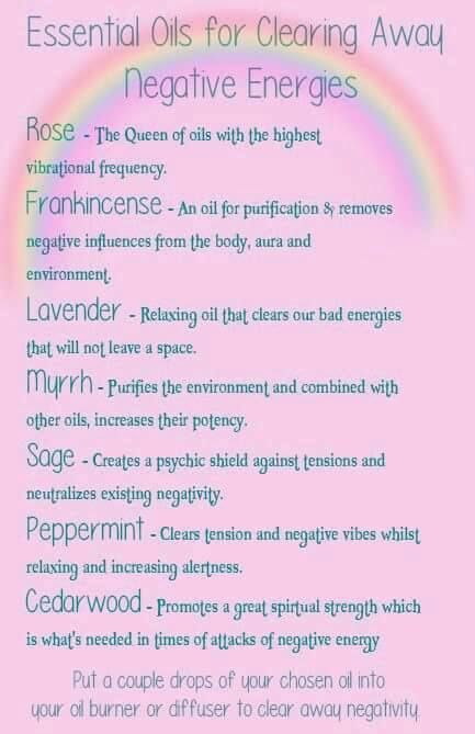 Essential Oils for Clearing Negative Energies Essential Oils Guide, Essential Oil Blends Recipes, Organic Oils, Diffuser Recipes, Essential Oil Diffuser Blends, Oil Diffuser Blends, Oil Uses, Aromatherapy Oils, Essential Oil Uses