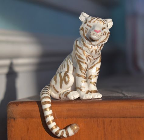 Tiger Ceramic Sculpture, Clay Tiger Sculpture, Tiger Polymer Clay, Tiger Pottery, Ceramic Animals Sculpture, Clay Tiger, Clay Lion, Tiger Ceramic, Tiger Sculpture