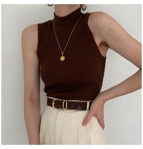 Knitted Top Outfit, Vintage Chocolate, Sleeveless Mock Neck, Jeans Mom, Mock Neck Top, Fashion Streetwear, Mode Vintage, Work Attire, Looks Vintage