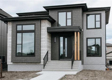 Gray And Black House Exterior, 80s House Exterior, Gray House Exterior, Two Story House Design, Gray House, House Outer Design, Exterior House Paint Color Combinations, Contemporary House Exterior, Small House Design Exterior