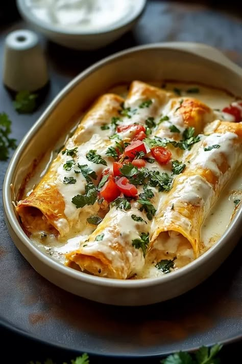 Sourcream Chicken Enchiladas, Chicken Enchiladas With Sour Cream, White Sauce Enchiladas, Mexican Food Recipes Enchiladas, Cream Chicken Recipes, Soft Tortillas, Cheesy Chicken Enchiladas, White Chicken Enchiladas, Creamy Chicken Enchiladas