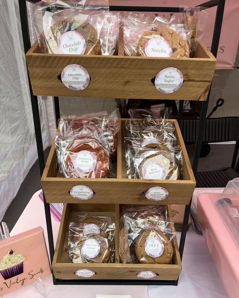 You what goes great with beer? COOKIES!!! And at Vee’s Vintage Sweets, we have so of the best cookies flavors. They actually go great with pretty much anything, but tonight it’s all about the beer from Oyster City Mobile 🍺 & 🍪 = 🩷 #VeeLicious #womanowned #mobtownbaker #VVS #veteranowned #femalefounded Cookie Stand Ideas, Cookie Stand Display Farmers' Market, Cookie Display Stand, Cookies Flavors, Santa Grotto, Beer Cookies, Cookie Booth, Farmers Market Stand, Bake Sale Packaging