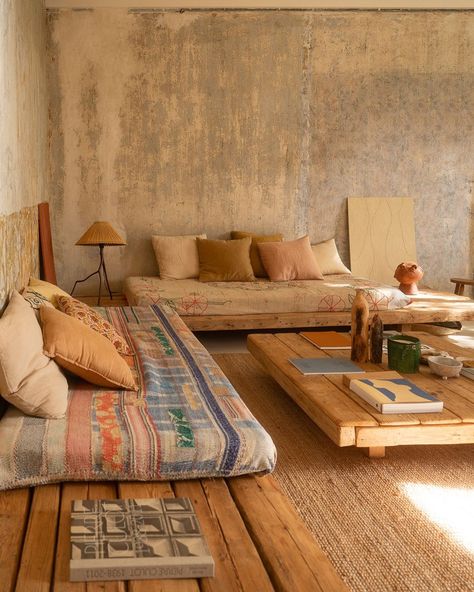 Olivia Thébaut | Home this week 🌞🍂 #wabisabistyle #theartofslowliving #livingroom #homesweethome #aquietstyle #mediterraneanstyle | Instagram Small Flat Interior, Rammed Earth Homes, Flat Interior, Earth Homes, Rustic Colors, Island Home, Interior Deco, Handmade Home, Rustic House