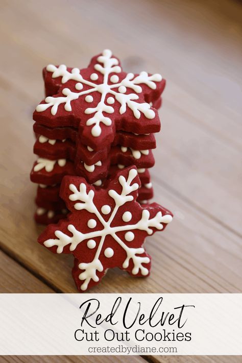 red velvet snowflake cut out cookies createdbydiane.com Cranberry Cutout Cookies, Red Velvet Cutout Cookies, Christmas Cookies Creative, Holiday Cutout Cookies, Vanilla Christmas Cookies, Gingerbread Cut Out Cookies, Christmas Kids Recipes, Red Velvet Spritz Cookies, Christmas Shaped Cookies