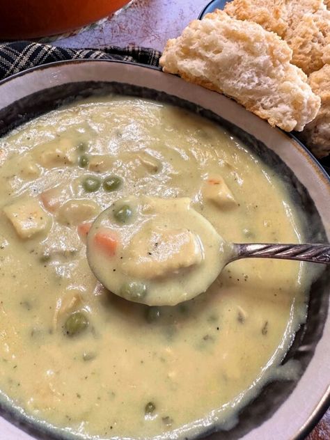 Creamy Chicken Pot Pie Soup, Pot Pie Soup Recipe, My Country Table, Cream Based Soups, Creamy Chicken Pot Pie, Chicken Pot Pie Soup, Pot Pie Soup, Dinner Sandwiches, Country Table