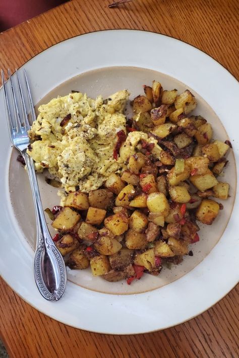 Egg Scramble, Banana Peppers, Gold Potatoes, Yukon Gold, Sweet Peppers, Garden Vegetables, Yukon Gold Potatoes, A Potato, Stuffed Banana Peppers