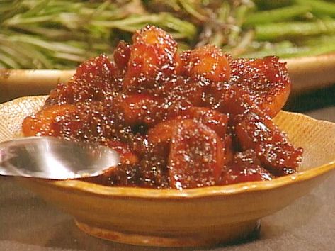 Fresh Fig Chutney Recipe : uses slightly under ripe figs - add jalapenos and golden raisins? Fig Chutney Recipe, Fig Chutney, Making Sausage, Fig Newtons, Vata Dosha, Emeril Lagasse, Fig Recipes, Chutney Recipe, Golden Raisins