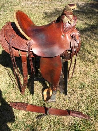 Used Saddles For Sale, Western Saddles For Sale, Livestock Branding, Wade Saddles, Tack Board, Saddles For Sale, Roping Saddles, Cowboy Stuff, Reining Horses