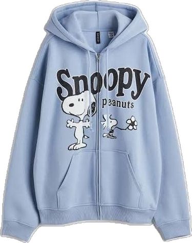 Snoopy Clothes, Snoopy Items, Bff Stuff, Outfits Bonitos, Aesthetic Hoodies, Clothing Wishlist, Snoopy Pictures, Charlie Brown Peanuts, Cool Hoodies