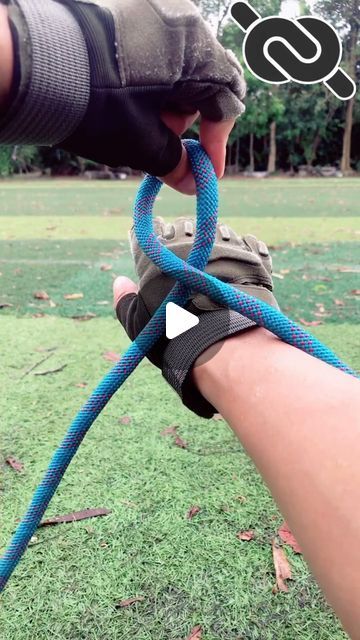 KNOT SHORT on Instagram: "A Butterfly Knot on Hand 💪" Knot Tying, Diy Crafts Life Hacks, Butterfly Knot, Tie Knots, A Butterfly, Hand Knotted, Knot, Instagram