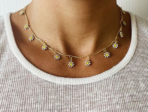 Excited to share this item from my #etsy shop: White daisy charm necklace with gold chain | adjustable flower daisy necklace | daisy choker jewelry Pendent Gold, Jenna Lee, Daisy Choker, Daisy Pendant, Daisy Charm, Mask Necklace, Flower Daisy, Choker Jewelry, Daisy Necklace