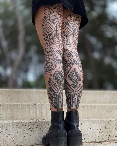 All Posts • Instagram Symmetric Tattoo, Back Of Leg Tattoo Women, Back Of Leg Tattoo, Side Leg Tattoo, Back Of Leg Tattoos, Black White Tattoos, Sacred Geometry Tattoo, Geometry Tattoo, B Tattoo