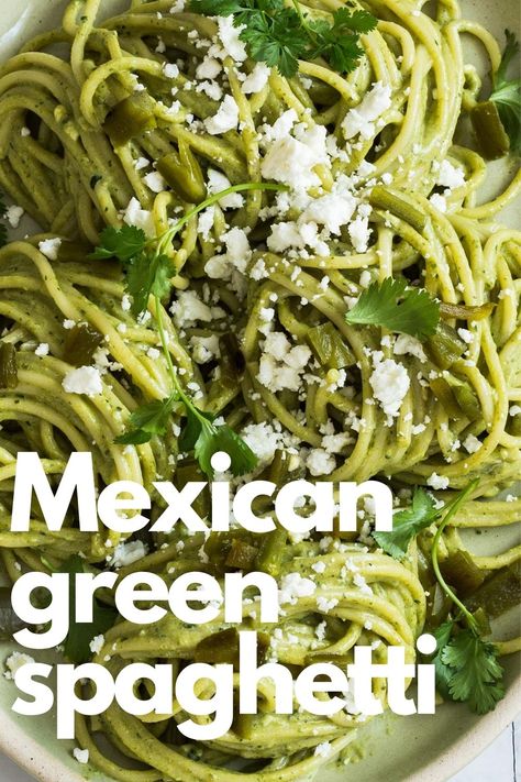 Green Spaghetti Recipe Mexican Easy, Green Spaghetti Recipe Mexican, Mexican Green Spaghetti Recipe, Poblano Pasta, Mexican Green Spaghetti, Green Spaghetti Recipe, Spaghetti Verde, Southwestern Food, Poblano Peppers Recipes