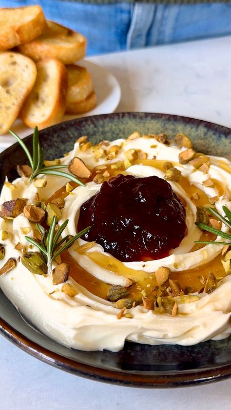 Whipped Brie Cheese, Whipped Brie With Fig Jam, Brie Cheese Appetizer Recipes, Brie Toppings Easy, Whipped Cheese Appetizer, Baked Brie Dip Recipes, Whipped Brie Appetizer, Appetizer Recipes That Travel Well, Honey Brie Appetizer