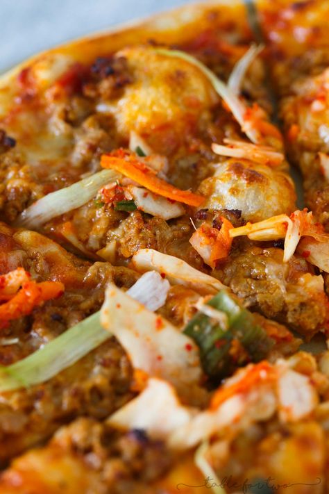 Spicy Korean Pork Pizza - Korean Asian Pizza Recipe Korean Pizza Recipe, Spam Pizza, Kimchi Pizza Recipe, Asian Pizza, Kimchi Pizza, Korean Pizza, Pork Pizza, Shrimp Pizza, Korean Pork