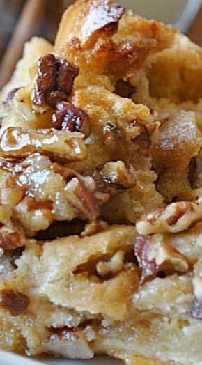 Pecan Pie Bread, Pecan Pie Bread Pudding, Puding Roti, Bread Pudding Recipe, Pecan Recipes, Monkey Bread, Dessert Bread, Yummy Sweets, 21 Day Fix