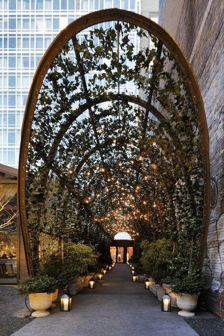 Entrance Walkway, Boutique Motel, Nomo Soho, Soho Hotel, Ny Hotel, Hotel Entrance, Garden Entrance, Soho Nyc, Boutique Hotels