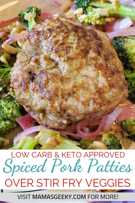 Pork Patties, Veggies Dinner, Stir Fry Veggies, Fried Veggies, Keto Recipes Ketogenic, Pork Dinner, Curry Spices, Veggie Stir Fry, Low Carb Dinner