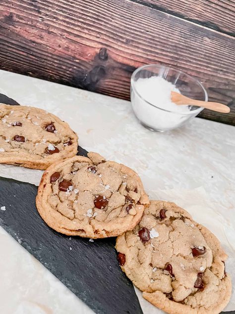 Subway Cookies Copycat, Subway Chocolate Chip Cookie Recipe, Subway Cookie Recipe, Copycat Subway Cookies, Copycat Sandwich, Chocolate Chip Cookies Copycat, Chip Cookies Copycat, Subway Cookie Recipes, Subway Cookie