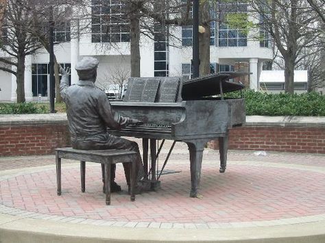 Music Row Music Row Nashville, Arthur Rubinstein, Tennessee Waltz, Visit Nashville, Music Row, Music City Nashville, Best Country Music, Nashville Music, Grand Ole Opry