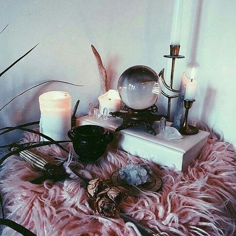 Im definitely missing a crystal ball from my altar. Where can I get a good one? #crystalball #altar #magick #witchesofinstagram Witch Room, Wiccan Decor, Witches Altar, Witchy Decor, Witch Decor, Witch House, Altar Decorations, Witch Aesthetic, Witchy Vibes