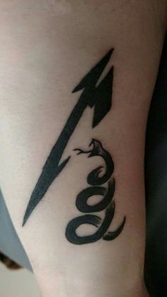 Metallica Logo Tattoo, Rattlesnake Tattoo, Leg Band Tattoos, Metallica Tattoo, Celtic Cross Tattoos, Patriotic Tattoos, Rock Tattoo, Fan Tattoo, Wicked Tattoos