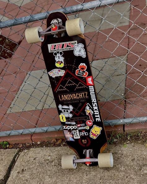 Downhill Longboard, Long Skateboards, Longboard Design, Girl Surfer, Girl Skater, Tumblr Quality, Surfer Boys, Hipster Hairstyles, Abercrombie Girls