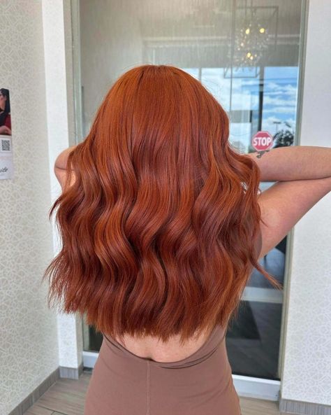 26 Copper Hair Color Ideas to Ignite Your Style Copper Hair Dimensional, Copper Ginger Hair Color, Hair Copper Blonde, Medium Copper Hair, Orange Copper Hair, Copper Ginger Hair, Ginger Copper Hair, Red Copper Hair, Copper Blonde Hair