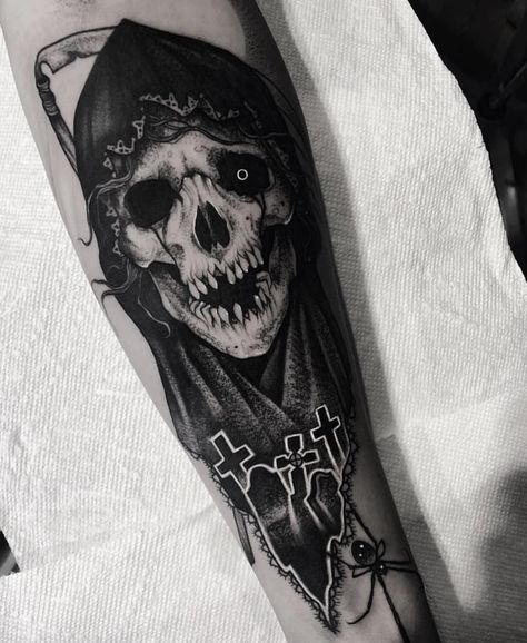 Gotik Tattoo, Satanic Tattoos, Skulls Tattoo, Tattoo Off, Skull Sleeve Tattoos, Evil Tattoos, God Tattoos, Wicked Tattoos, Scary Tattoos